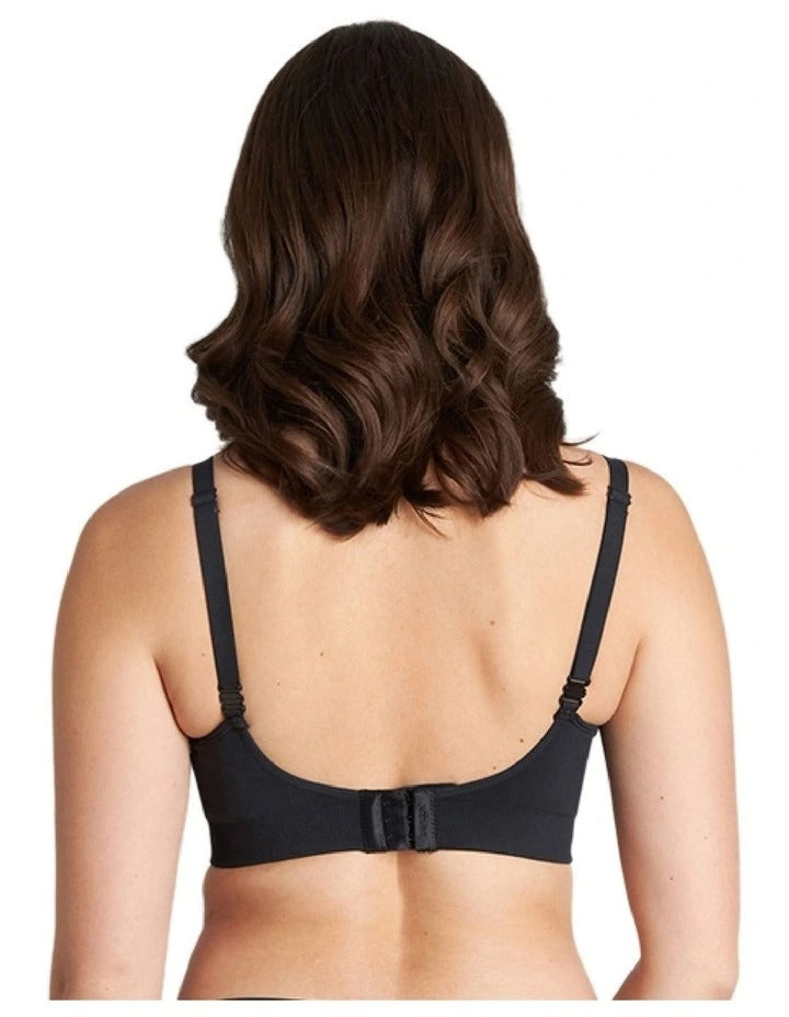 Balance Seamless Sports Bra in Black – Seamless sports bra for women