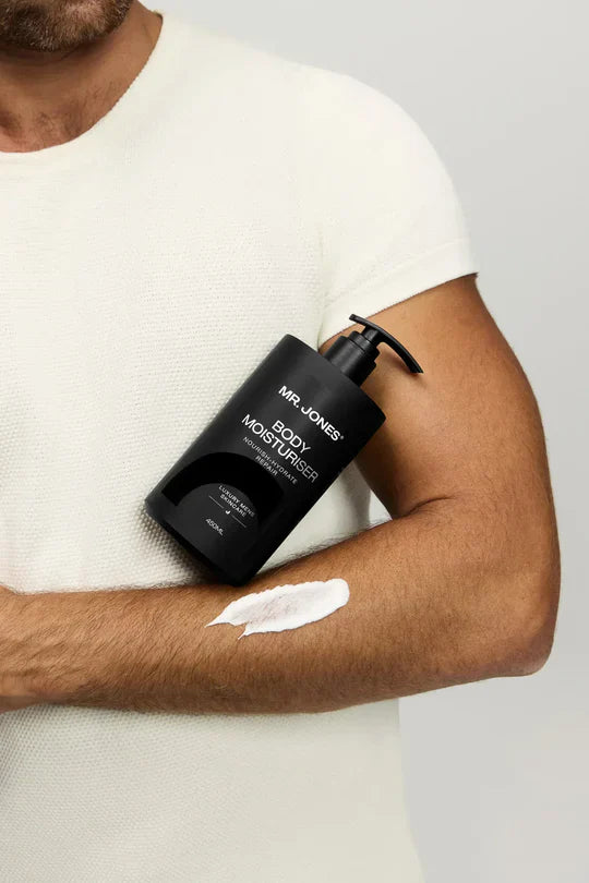 The Six Pack Men’s Complete Skincare Set featuring cleanser, moisturizer, exfoliator, serum, eye cream, and face mask for men’s daily grooming and skincare routine.