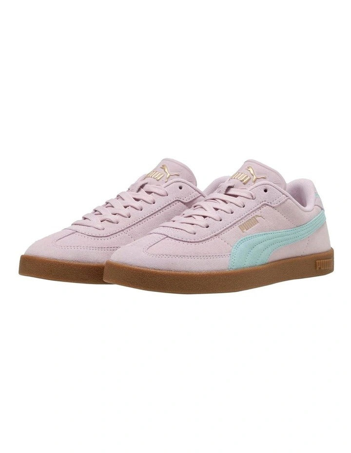 Puma Club II Era Suede women’s sneakers in premium suede with flat heel, SoftFoam cushioning, and terrace-inspired street style design